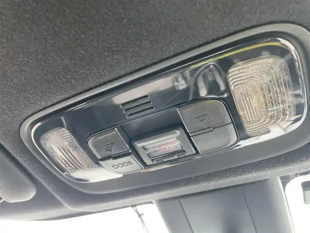 トヨタ ヤリス G 石川県 2020(令2)年 3.1万km コーラルクリスタルシャイン トヨタセーフティセンス/純正ディスプレイオーディオ/フルセグTV/バックカメラ/レーンキープ/ドライブレコーダー/スマートキー/プッシュスタート/電動ミラー/オートライト/オートエアコン/保証書