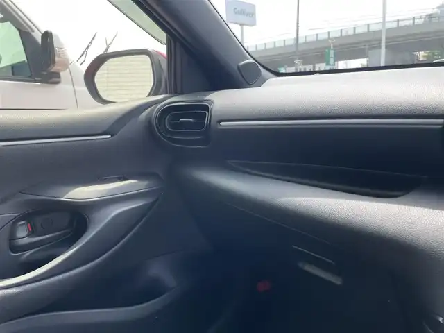 トヨタ ヤリス G 石川県 2020(令2)年 3.1万km コーラルクリスタルシャイン トヨタセーフティセンス/純正ディスプレイオーディオ/フルセグTV/バックカメラ/レーンキープ/ドライブレコーダー/スマートキー/プッシュスタート/電動ミラー/オートライト/オートエアコン/保証書