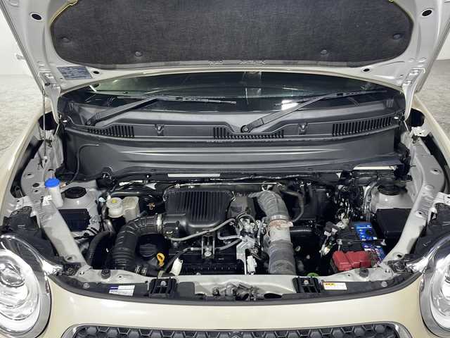 スズキ クロスビー HYBRID MZ 沖縄県 2019(令1)年 5.7万km キャラバンアイボリーパールメタリック/ホワイト 2トーンルーフ 禁煙車　/社外ナビ　/フルセグ　Ｂｌｕｅｔｏｏｔｈ　ＤＶＤ　/デュアルカメラブレーキサポート　/車線逸脱警報　/ハイビームアシスト　/コーナーセンサー　/シートヒーター　/クルーズコントロール　/ドライブレコーダー/パドルシフト/シートバックテーブル/LEDヘッドライト/純正フロアマット/純正ドアバイザー/革巻きステアリング/純正16インチアルミ/スペアキー