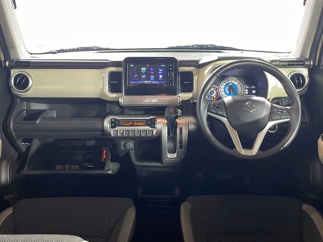 スズキ クロスビー HYBRID MZ 沖縄県 2019(令1)年 5.7万km キャラバンアイボリーパールメタリック/ホワイト 2トーンルーフ 禁煙車　/社外ナビ　/フルセグ　Ｂｌｕｅｔｏｏｔｈ　ＤＶＤ　/デュアルカメラブレーキサポート　/車線逸脱警報　/ハイビームアシスト　/コーナーセンサー　/シートヒーター　/クルーズコントロール　/ドライブレコーダー/パドルシフト/シートバックテーブル/LEDヘッドライト/純正フロアマット/純正ドアバイザー/革巻きステアリング/純正16インチアルミ/スペアキー