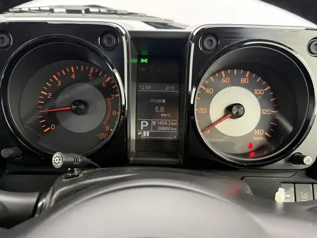 スズキ ジムニー XC 愛知県 2020(令2)年 3.7万km ジャングルグリーン スズキセーフティーサポート/ ・衝突軽減ブレーキ/ ・誤発進抑制機能/SDナビ/（Bluetooth/CD/DVD）/クルーズコントロール/ステアリングリモコン/シートヒーター（D/N）/革巻きステアリング/フォグランプ/純正16インチアルミホイール