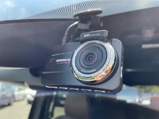 トヨタ エスクァイア Gi プレミアムパッケージ 大阪府 2019(平31)年 2.1万km スパークリングブラックパールクリスタルシャイン 純正９インチナビ/   フルセグTV/CD/DVD/Bluetooth/USB/バックモニター/衝突軽減ブレーキ/横滑り防止装置/コーナーセンサー/前席シートヒーター/両側パワースライドドア/クルーズコントロール/レーンキープアシスト/ステアリングスイッチ/両側パワースライドドア/アイドリングストップ/ステアリングヒーター/前後ドライブレコーダー/純正フロアマット/ハーフレザーシート/プッシュスタート/スマートキー/ＥＴＣ/ＬＥＤライト