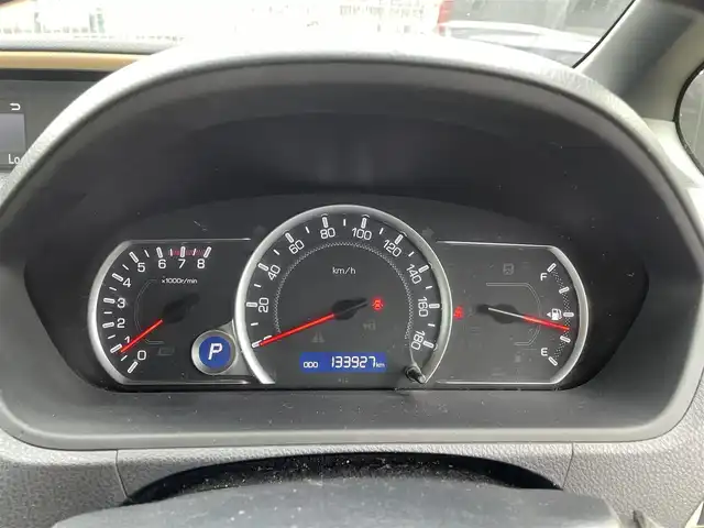 トヨタ ノア G 埼玉県 2014(平26)年 13.4万km ホワイトパールクリスタルシャイン (株)IDOMが運営する【じしゃロン川越店】の自社ローン専用車両になります。/こちらは現金またはオートローンご利用時の価格です。/自社ローンご希望の方は別途その旨お申付け下さい/純正ＳＤナビ/（AM/FM/CD/DVD/BT)/バックカメラ　/フルセグＴＶ　/両側パワースライドドア　/フリップダウンモニター　/クルーズコントロール　/ＬＥＤヘッドライト　/オートライト　/純正フロアマット　/プッシュスタート　/スマートキー