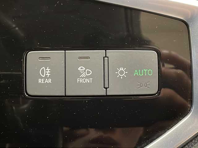 アウディ Ｑ３ 35TFSI アドバンスド 新潟県 2022(令4)年 3.5万km ミトスブラックメタリック オプション/コンビニエンス&アシスタンスパッケージ/-シートヒーター/-パワーシート/-ランバーサポート/-オートマチックテールゲート/-アウディホールドアシスト/-アウディドライブセレクト/-アダプティブクルーズアシスト/-ハイビームアシスト/-エマージェンシーアシスト/レザーステアリングマルチファンクションパドルシフト/主要装備/純正ナビ/サラウンドビューカメラ/ETC2.0/コーナーセンサー/純正18インチアルミホイール