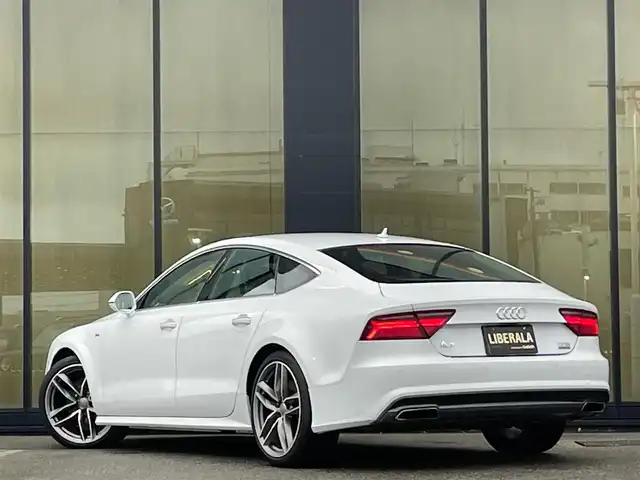 アウディ Ａ７ SB 2.0 TFSI クワトロ S LINE P 石川県 2017(平29)年 6.8万km パール 衝突軽減ブレーキ/アダプティブクルーズコントロール/サイドアシスト/OP20AW/純正ナビ/フルセグTV/バックカメラ/クリアランスソナー/マトリクスLED/BOSEサウンド/電動リアゲート/ETC