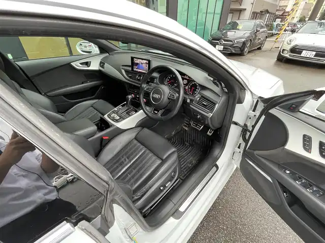 アウディ Ａ７ SB 2.0 TFSI クワトロ S LINE P 石川県 2017(平29)年 6.8万km パール 衝突軽減ブレーキ/アダプティブクルーズコントロール/サイドアシスト/OP20AW/純正ナビ/フルセグTV/バックカメラ/クリアランスソナー/マトリクスLED/BOSEサウンド/電動リアゲート/ETC