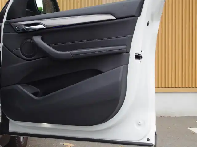 ＢＭＷ Ｘ１ xDrive 18d xライン 埼玉県 2021(令3)年 3.7万km ミネラルホワイト 1オーナー /ブラックハーフレザーシート /インテリジェントセーフティ /パークディスタンスコントロール /コンフォートアクセス /バックカメラ /iDriveナビ /ルームミラー内臓ETC /ダウンヒルアシストコントロール