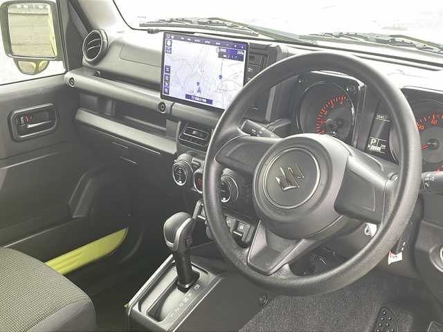 スズキ ジムニー XL 福岡県 2022(令4)年 3万km キネティックイエロー 社外１０インチナビ/Ｂｌｕｅｔｏｏｔｈ/フルセグＴＶ/ＣＤ／ＤＶＤ再生機能有/ＨＤＭＩ/ＥＴＣ/純正１６インチアルミ/純正ラバーフロアマット/オートエアコン/セーフティサポート/スマートキー
