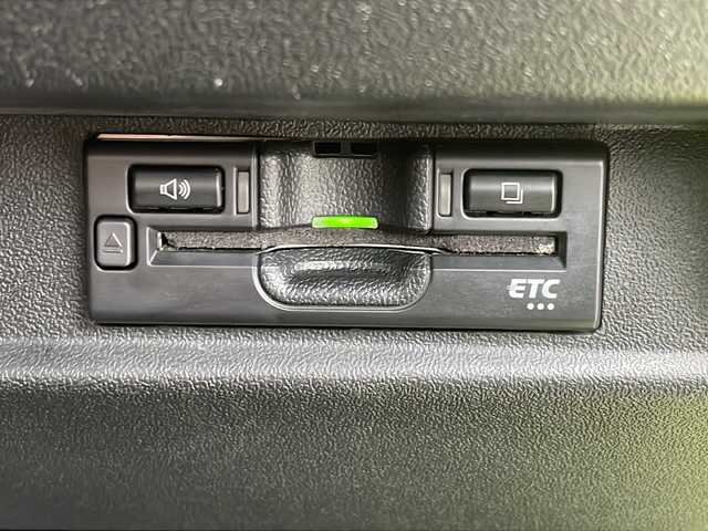 スズキ ジムニー XL 福岡県 2022(令4)年 3万km キネティックイエロー 社外１０インチナビ/Ｂｌｕｅｔｏｏｔｈ/フルセグＴＶ/ＣＤ／ＤＶＤ再生機能有/ＨＤＭＩ/ＥＴＣ/純正１６インチアルミ/純正ラバーフロアマット/オートエアコン/セーフティサポート/スマートキー