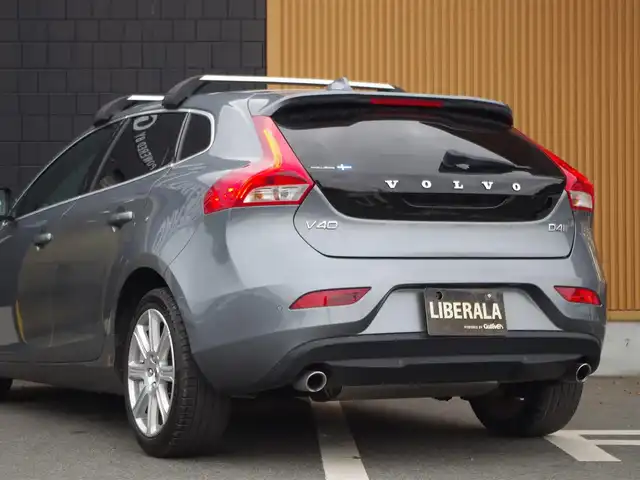 ボルボ Ｖ４０ D4 インスクリプション 埼玉県 2018(平30)年 5万km オスミウムグレーM キャメルレザーシート /アダプティブクルーズコントロール /インテリセーフ /スライディングルーフ /harman/kardon /パークセンサー /ブラインドスポットモニター /純正ナビ /バックカメラ /ETC /ドラレコ /前席シートヒーター/キャリアルーフ/運転席シートポジションメモリー機能