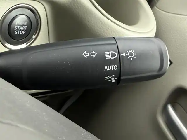 スズキ エブリィ ワゴン PZターボ スペシャル 愛知県 2024(令6)年 0.9万km パールホワイト 衝突軽減ブレーキ/両側パワスラ/純正ナビ/　ーＢＴ／フルセグＴＶ／ＣＤ／ＤＶＤ/バックカメラ/オートステップ/プッシュスタート/スマートキー/シートヒーター/オートライト/電動格納ミラー/純正LEDライト/フロアマット/純正１４インチＡＷ