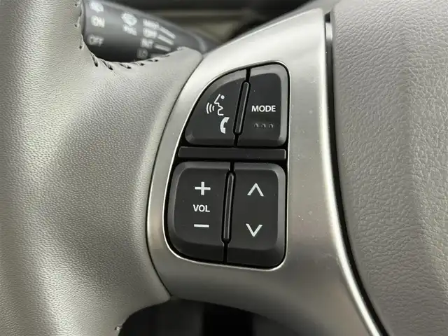 スズキ エブリィ ワゴン PZターボ スペシャル 愛知県 2024(令6)年 0.9万km パールホワイト 衝突軽減ブレーキ/両側パワスラ/純正ナビ/　ーＢＴ／フルセグＴＶ／ＣＤ／ＤＶＤ/バックカメラ/オートステップ/プッシュスタート/スマートキー/シートヒーター/オートライト/電動格納ミラー/純正LEDライト/フロアマット/純正１４インチＡＷ