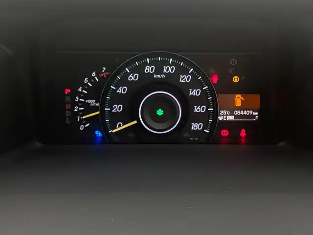ホンダ ステップワゴン G コンフォートセレクション 兵庫県 2014(平26)年 8.5万km ホワイトオーキッドパール 純正ナビ＆ワンセグTV/（CD＆DVD＆BT＆MSV）/バックカメラ/片側パワースライドドア/クルーズコントロール/ステアリングスイッチ/オートライト/HIDライト/Aストップ/スマートキー/フロアマット/ABS/横滑り防止装置