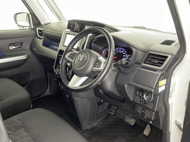 トヨタ タンク カスタムG 宮崎県 2020(令2)年 4.9万km パールホワイトⅢ 禁煙車/プリクラッシュセーフティ/純正ナビTV/（NSZT-W68T/CD/DVD/Bluetooth/フルセグTV)/純正バックカメラ/純正ビルトインETC/純正LEDオートライト/純正LEDフォグ/純正エアロ/純正ルーフエンドスポイラー/純正14インチアルミ/純正フロアマット/両側電動スライドドア/クルーズコントロール/オートマチックハイビーム/クリアランスソナー/ウインカードアミラー/オート電動格納ミラー/オートエアコン/本革巻ハンドル/スマートキー/プッシュエンジンスタート/スペアキー/新車時保証書/取扱い説明書