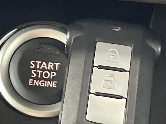 日産 デイズ ルークス HWS X Vセレクション 愛知県 2018(平30)年 3.8万km スパークリングレッドM 禁煙車/純正7インチナビ/（CD/DVD/Bluetooth/フルセグTV/SD)/全方位カメラ/衝突軽減ブレーキ/レーンキープアシスト/オートマチックハイビーム/ETC/ハーフレザーシート/両側パワースライドドア/アイドリングストップ/純正15インチアルミホイール/純正フロアマット/横滑り防止装置/電動格納ミラー/ベンチシート/スマートキー/プッシュスタート