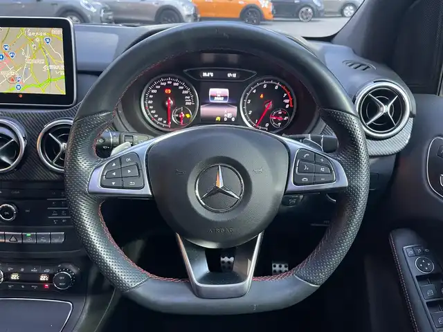 メルセデス・ベンツ Ｂ２５０ 4MATIC スポーツ 山梨県 2016(平28)年 2.6万km マウンテングレー パノラマＳＲ/レーダーセーフティＰ/純正ＨＤＤナビ/フルセグ/Ｂカメラ/前後ＰＤＣ/キーレスゴー/黒半革/前席シートＨ/シートメモリ/キーレスゴー/ＬＥＤヘッドライト/ＥＴＣ２．０/純正１８ＡＷ