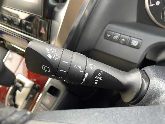トヨタ アルファード G 岩手県 2015(平27)年 5.4万km ホワイトパールクリスタルシャイン 4WD/プリクラッシュセーフティ/フリップダウンモニター/純正メモリナビ/　　CD/DVD/Bt/フルセグTV/バックカメラ/両側パワースライドドア/パワーバックドア/レーダークルーズコントロール/オートマチックハイビーム/LEDオートライト/フォグランプ/合皮ハーフレザーシート/パワーシート/オットマン/純正17インチアルミホイール/クリアランスソナー/アイドリングストップ/スマートキー/ビルトインETC