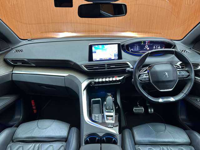 プジョー ５００８ GT ブルーHDi 千葉県 2021(令3)年 4.7万km プラチナグレー レザーパッケージ　/パノラマSR　/ACC　/ナビ　/Bカメラ　/Bluetooth接続　/電動シート　/シートH　/電動リアゲート　/LEDヘッドライト　/アドバンスドグリップコントロール　/衝突軽減B　/BSM　/LKA/ドラレコ　/ETC