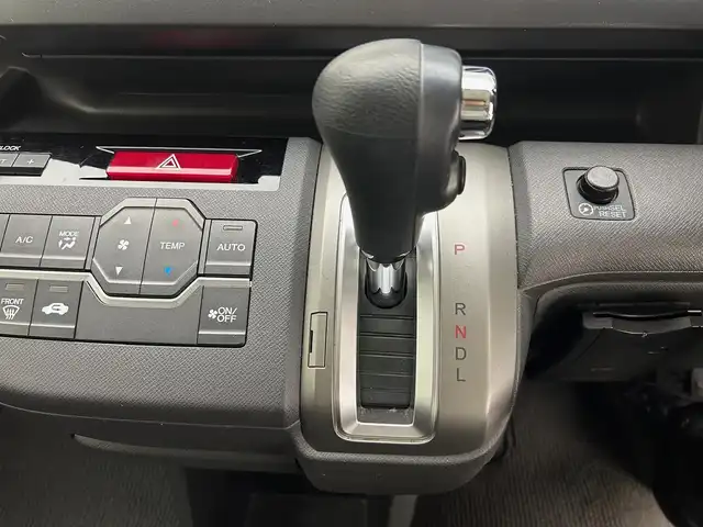ホンダ ステップワゴン G Lパッケージ 兵庫県 2010(平22)年 4.6万km ポリッシュドメタルメタリック ギャザーズHDDナビ/(CD/DVD/ワンセグ/Bluetooth)/両側パワースライドドア/純正フロアマット/ドアバイザー/電格ミラー/ETC/ヘッドライトレベライザー/スマートキー/ISOFIX