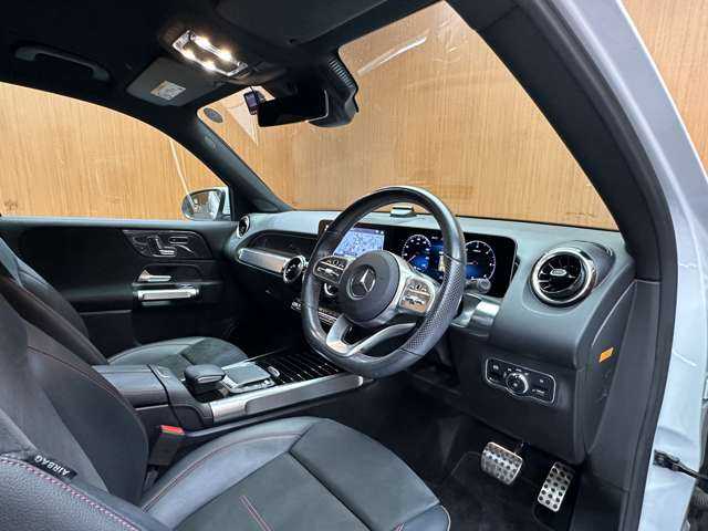 メルセデス・ベンツ ＧＬＢ２００ｄ AMGライン 千葉県 2020(令2)年 5.5万km デジタルホワイト ACC　/半革シート　/ナビ　/TV　/360°/Bluetooth接続　/電動シート　/シートヒーター　/電動リアゲート　/マルチビームLEDヘッドライト　/オートハイビーム　/アンビエントライト　/衝突軽減B　/BSM　/LKA　/ドラレコ　/ETC
