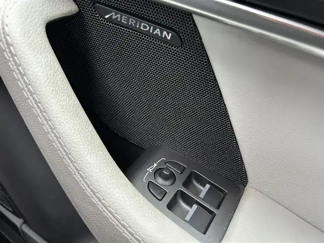 ジャガー Ｆ-ＴＹＰＥ クーペ 茨城県 2018(平30)年 5.8万km 黒 中期型 /インテリアブラックパック /TouchProナビ /BT/USB/Bカメラ /MERIDIAN /白半革 /メモリー付パワーシート /キセノン /クルコン /リアスポイラー /ETC2.0 /パドルシフト /純正18インチAW /禁煙車