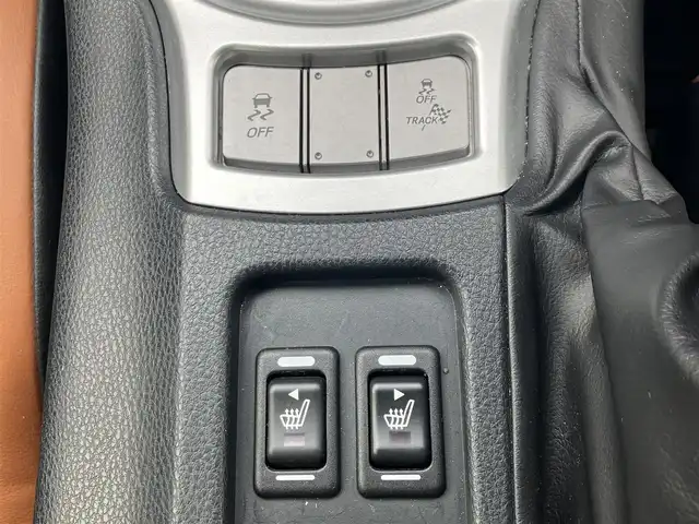 トヨタ ８６ GT リミテッド 道南・函館 2019(平31)年 4.6万km クリスタルホワイトパール ワンオーナー/6MT/モデリスタエアロ/HKSマフラー/BLITZ車高調/WORK18インチアルミホイール/純正SDナビ【NSZT-W68T】/・CD/DVD/MSV/Bluetooth/フルセグ/バックカメラ/ハーフレザーシート/シートヒーター/クルーズコントロール/スマートキー/純正ドライブレコーダー【DRT-C68A】/ETC2.0/純正LEDヘッドライト/ドアバイザー/サイド＆カーテンエアバッグ/新車保証書＆取扱説明書