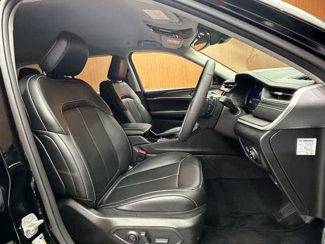 クライスラー・ジープ ジープ グランドチェロキー LTD 千葉県 2023(令5)年 2万km 黒 純正ナビ　/フルセグTV　/Bluetooth　/AppleCarPlay　/全方位カメラ　/ETC　/黒革シート　/シートヒーター　　/アダプティブクルーズコントロール　/BSM　/HUD　/LKA　/ALPINE製スピーカー　/ドライブレコーダー　/純正AW