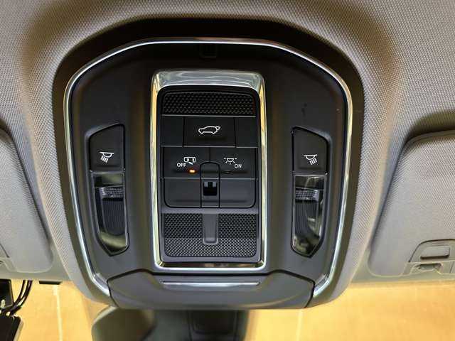 クライスラー・ジープ ジープ グランドチェロキー LTD 千葉県 2023(令5)年 2万km 黒 純正ナビ　/フルセグTV　/Bluetooth　/AppleCarPlay　/全方位カメラ　/ETC　/黒革シート　/シートヒーター　　/アダプティブクルーズコントロール　/BSM　/HUD　/LKA　/ALPINE製スピーカー　/ドライブレコーダー　/純正AW