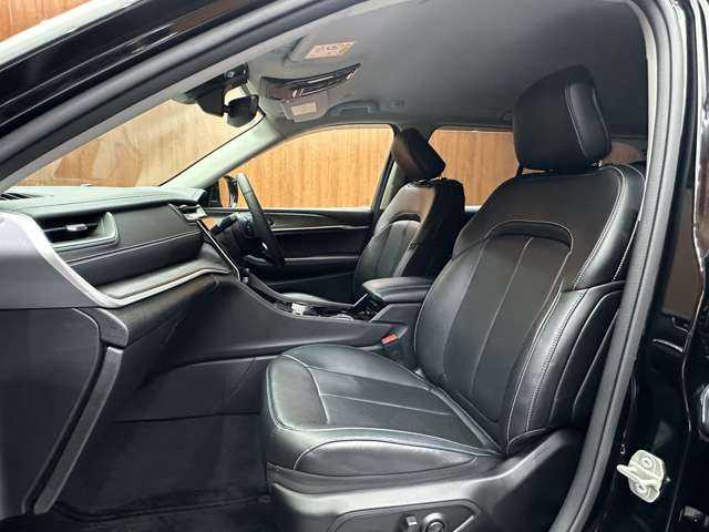 クライスラー・ジープ ジープ グランドチェロキー LTD 千葉県 2023(令5)年 2万km 黒 純正ナビ　/フルセグTV　/Bluetooth　/AppleCarPlay　/全方位カメラ　/ETC　/黒革シート　/シートヒーター　　/アダプティブクルーズコントロール　/BSM　/HUD　/LKA　/ALPINE製スピーカー　/ドライブレコーダー　/純正AW