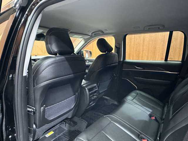 クライスラー・ジープ ジープ グランドチェロキー LTD 千葉県 2023(令5)年 2万km 黒 純正ナビ　/フルセグTV　/Bluetooth　/AppleCarPlay　/全方位カメラ　/ETC　/黒革シート　/シートヒーター　　/アダプティブクルーズコントロール　/BSM　/HUD　/LKA　/ALPINE製スピーカー　/ドライブレコーダー　/純正AW