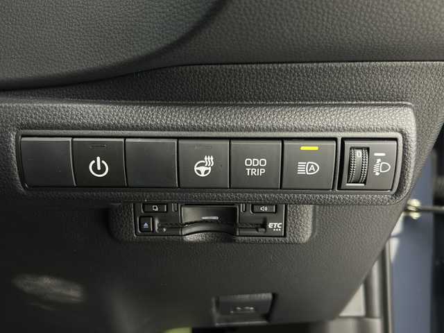 トヨタ カローラツーリング ダブルバイビー 宮城県 2023(令5)年 3万km マッシブグレー 純正ナビ/(FM/AM/USB/Miracast/フルセグTV/Bluetooth)/バックカメラ/ETC/インテリジェントセーフティー/SOSスイッチ/レーダークルーズコントロール/ハーフレザー/シートヒーター/ステアリングヒーター/プッシュスタート/スマートキー/スペアキー/オートライト/オートマチックハイビーム/LEDヘッドライト/ヘッドライトレベライザー/純正フロアマット/純正17インチアルミホイール