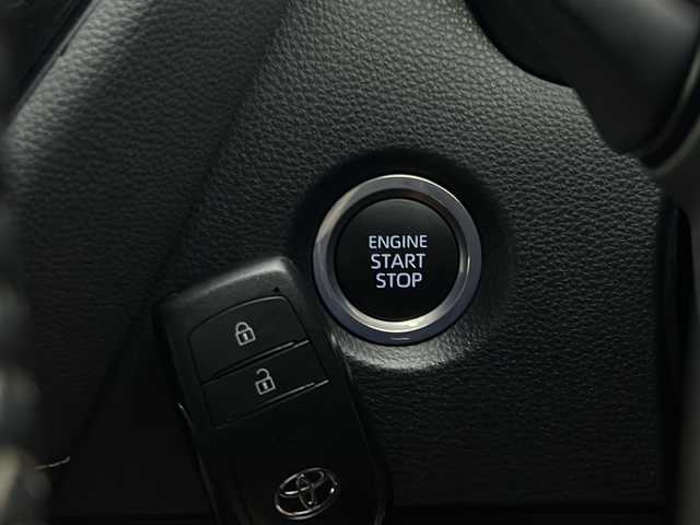 トヨタ カローラツーリング ダブルバイビー 宮城県 2023(令5)年 3万km マッシブグレー 純正ナビ/(FM/AM/USB/Miracast/フルセグTV/Bluetooth)/バックカメラ/ETC/インテリジェントセーフティー/SOSスイッチ/レーダークルーズコントロール/ハーフレザー/シートヒーター/ステアリングヒーター/プッシュスタート/スマートキー/スペアキー/オートライト/オートマチックハイビーム/LEDヘッドライト/ヘッドライトレベライザー/純正フロアマット/純正17インチアルミホイール