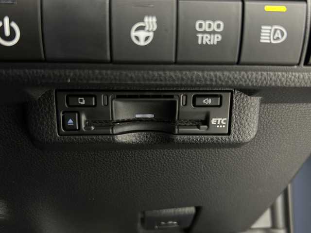 トヨタ カローラツーリング ダブルバイビー 宮城県 2023(令5)年 3万km マッシブグレー 純正ナビ/(FM/AM/USB/Miracast/フルセグTV/Bluetooth)/バックカメラ/ETC/インテリジェントセーフティー/SOSスイッチ/レーダークルーズコントロール/ハーフレザー/シートヒーター/ステアリングヒーター/プッシュスタート/スマートキー/スペアキー/オートライト/オートマチックハイビーム/LEDヘッドライト/ヘッドライトレベライザー/純正フロアマット/純正17インチアルミホイール