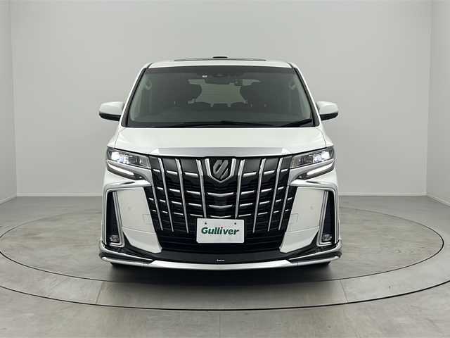 トヨタ アルファード S Cパッケージ 大阪府 2022(令4)年 4.4万km ホワイトパールクリスタルシャイン モデリスタエアロ【フロント・サイド・リア】/サンルーフ/JBLサウンドシステム【ディスクプレイヤー付き】/純正10.5インチメーカーナビ/【AM/FM/CD/DVD/Bluetooth/フルセグTV】/アラウンドビューモニター/純正13.3インチフリップダウンモニター/前後ドライブレコーダー【AG422-DRC】/ビルトインETC2.0/デジタルインナーミラー/両側電動パワースライドドア/パワーバックドア/電動パーキングブレーキ/ステアリングヒーター/D/N席・2列目シート/パワーシート/D/N席シートヒーター・エアシート/トヨタセーフティセンス/・プリクラッシュセーフティ/・レーントレーシングアシスト/・アダプティブハイビームシステム/・オートマチックハイビーム/・ロードサインアシスト/・レーダークルーズコントロール/・先行車発進告知機能/クリアランスソナー/パーキングサポートブレーキ/ブラインドスポットモニター/リアクロストラフィックアラート/インテリジェントパーキングアシスト/nanoe/社外フロアマット【SUPERIOR】/社外18インチアルミホイール【NOVARIS】