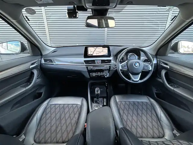 ＢＭＷ Ｘ１ xDrive 18d xライン 茨城県 2020(令2)年 2.4万km アルピンホワイトⅢ 後期型 /ワンオ- ナ-/コンフォ-トパッケージ /インテリジェントSFT /LDW /純正ナビ /12セグ /BT/USB /Bカメラ /PDC /半革 /M付パワーシート /パワーテールゲート /LEDヘッドライト /前後ドラレコ /純正18インチAW /ルーフレール /ETC2.0 /禁煙車