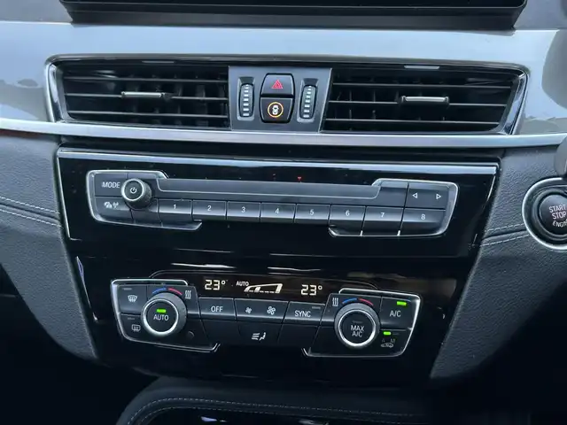 ＢＭＷ Ｘ１ xDrive 18d xライン 茨城県 2020(令2)年 2.4万km アルピンホワイトⅢ 後期型 /ワンオ- ナ-/コンフォ-トパッケージ /インテリジェントSFT /LDW /純正ナビ /12セグ /BT/USB /Bカメラ /PDC /半革 /M付パワーシート /パワーテールゲート /LEDヘッドライト /前後ドラレコ /純正18インチAW /ルーフレール /ETC2.0 /禁煙車
