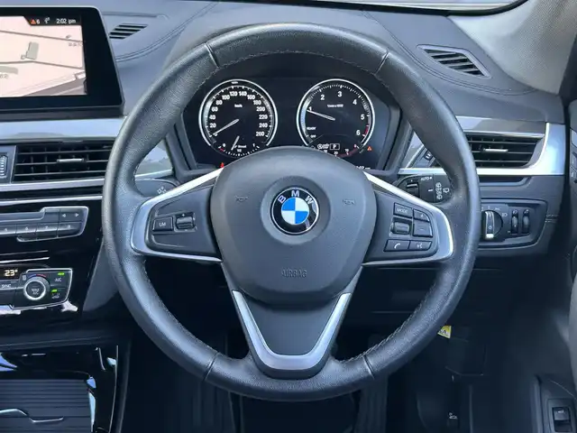 ＢＭＷ Ｘ１ xDrive 18d xライン 茨城県 2020(令2)年 2.4万km アルピンホワイトⅢ 後期型 /ワンオ- ナ-/コンフォ-トパッケージ /インテリジェントSFT /LDW /純正ナビ /12セグ /BT/USB /Bカメラ /PDC /半革 /M付パワーシート /パワーテールゲート /LEDヘッドライト /前後ドラレコ /純正18インチAW /ルーフレール /ETC2.0 /禁煙車