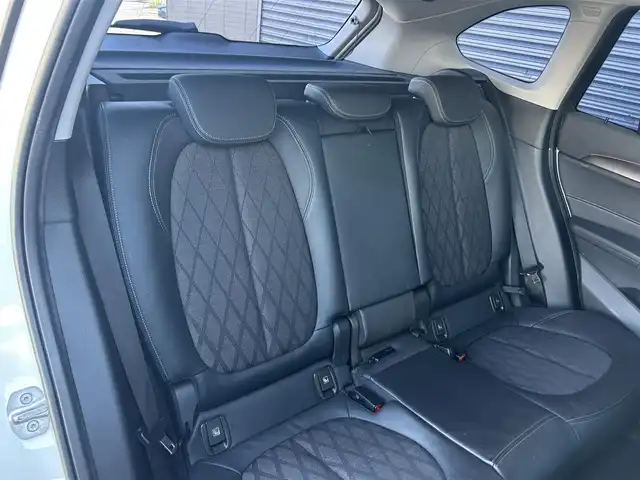 ＢＭＷ Ｘ１ xDrive 18d xライン 茨城県 2020(令2)年 2.4万km アルピンホワイトⅢ 後期型 /ワンオ- ナ-/コンフォ-トパッケージ /インテリジェントSFT /LDW /純正ナビ /12セグ /BT/USB /Bカメラ /PDC /半革 /M付パワーシート /パワーテールゲート /LEDヘッドライト /前後ドラレコ /純正18インチAW /ルーフレール /ETC2.0 /禁煙車