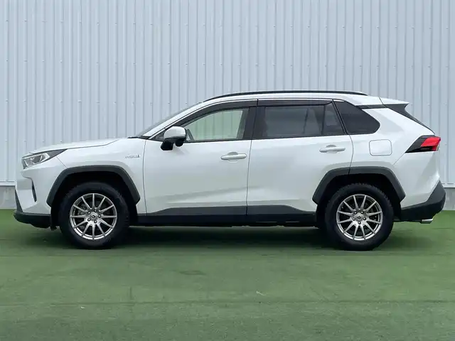 トヨタ ＲＡＶ４ ハイブリッドX 香川県 2020(令2)年 6.8万km ホワイトパールクリスタルシャイン 社外SDナビ/フルセグTV/バックカメラ/ETC/ドラレコ/追従クルコン/レーンキープ/LEDヘッドライト/オートハイビーム/フォグランプ/ATRRAアルミホイール/衝突軽減/カーテンエアバッグ/USBポート