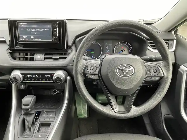 トヨタ ＲＡＶ４ ハイブリッドX 香川県 2020(令2)年 6.8万km ホワイトパールクリスタルシャイン 社外SDナビ/フルセグTV/バックカメラ/ETC/ドラレコ/追従クルコン/レーンキープ/LEDヘッドライト/オートハイビーム/フォグランプ/ATRRAアルミホイール/衝突軽減/カーテンエアバッグ/USBポート
