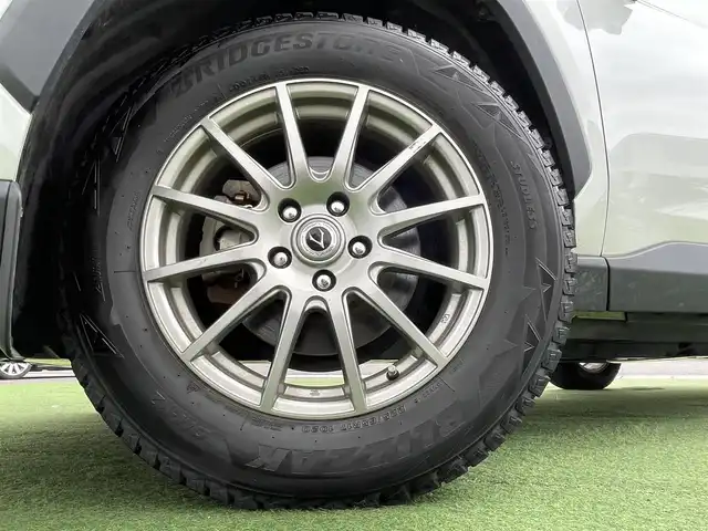 トヨタ ＲＡＶ４ ハイブリッドX 香川県 2020(令2)年 6.8万km ホワイトパールクリスタルシャイン 社外SDナビ/フルセグTV/バックカメラ/ETC/ドラレコ/追従クルコン/レーンキープ/LEDヘッドライト/オートハイビーム/フォグランプ/ATRRAアルミホイール/衝突軽減/カーテンエアバッグ/USBポート