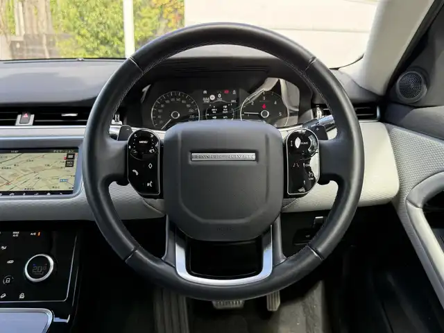ランドローバー レンジローバーイヴォーク S 静岡県 2020(令2)年 4.7万km シルバー レザーシート/電動リアゲート/BSM/純正ナビ/(BT/CarPlay/USB)/360°カメラ/ACC/LKA/パーキングアシスト/パワーシート/シートヒーター/スマートキー/ETC2.0/ドライブレコーダー/純正フロアマット/純正18インチアルミホイール/スペアキー