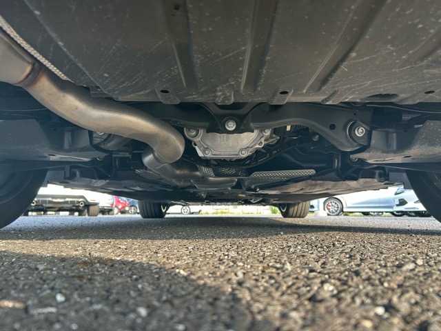メルセデス・ベンツ Ｍ・ベンツ Ｅ２００ アバンギャルド 千葉県 2024(令6)年 1.2万km オブシディアンブラック 純正ナビ/Bluetooth/フルセグTV/前後コーナーセンサー/３６０°カメラシステム/パワーバックドア/レーダークルーズコントロール/1列目シートヒーター/スライディングサンルーフ/置くだけ充電/電動パーキングブレーキ/ヘッドアップディスプレイ/Burmesterスピーカー/アドバンスドパッケージ/レーダーセーフティパッケージ/アダクティブディスタンスアシスト/ステアリングアシスト/レーンチェンジアシスト/横滑り防止装置/レーンアシスト/アクティブレーンアシスト/ブラインドスポットアシスト/トラフィックサインアシスト/アテンションアシスト/パーキングアシスト/DYNAMICSELECT/ALLオートウィンドウ/オートハイビーム/アンビエントライト/ウィンカーミラー/プッシュスタート/スマートキー/ステアリングスイッチ/LEDヘッドライト/純正アルミホイール/純正フロアマット