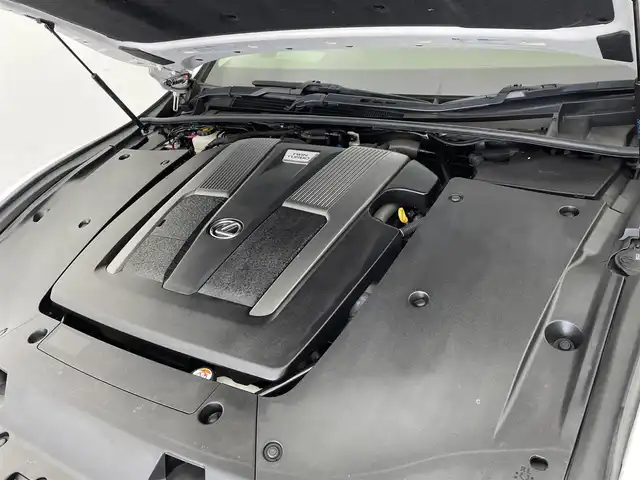 レクサス ＬＳ 500 Iパッケージ 宮城県 2020(令2)年 5.4万km ソニッククォーツ ワンオーナー/純正ナビ/(AM/FM/CD/DVD/SD/USB/BT/TV/AUX/Miracast)/全方位カメラ/前方ドライブレコーダー/ビルトインETC2.0/レーダークルーズコントロール/BSM/HUD/パワートランク/パドルシフト/レザーシート/パワーシート/シートメモリー/シートヒーター/エアシート/ステアリングヒーター/電動チルト＆テレスコピックステアリング/リアサンシェード/プッシュスタート/スマートキー/オートライト/オートマチックハイビーム/LEDヘッドライト/シーケンシャルヘッドランプ/純正フロアマット/純正19インチアルミホイール/禁煙車