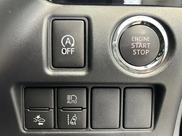 トヨタ ヴォクシー ZS 煌Ⅲ 鹿児島県 2021(令3)年 4.3万km ブラック ワンオーナー/ALPINE9インチナビ/（フルセグテレビ/Bluetooth/DVD）/バックカメラ/ALPINEフリップダウンモニター/トヨタセーフティーセンス/・クルーズコントロール/・オートマチックハイビーム/・プリクラッシュセーフティ・/ビルトインETC/両側パワースライド/ハーフレザーシート/前後ドライブレコーダー/クリアランスソナー/アイドリングストップ/LEDヘッドライト