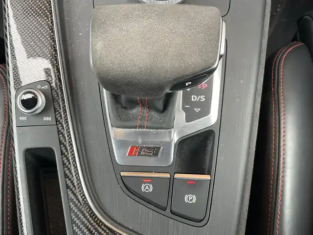 アウディ ＲＳ５ スポーツバック 鹿児島県 2019(令1)年 6.4万km フローレットシルバーM 純正メモリーナビ/BT/USB/AUX/フルセグTV/DVD/ETC/前後ドラレコ/全方位カメラ/バーチャルコックピット/コーナーセンサー/パーワーシート左右/シートヒーター/純正２０インチアルミホイール/マトリクスLEDヘッドライト/アウディープレセンスシティー/V6ツインT/B/F/プロテクションフィルム