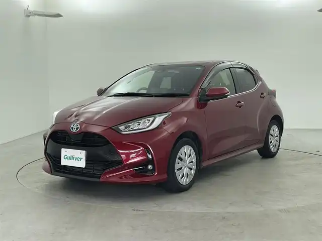 トヨタ ヤリス ハイブリッド Z 福井県 2021(令3)年 3.7万km センシュアルレッドマイカ 純正8インチディスプレイオーディオ/Bluetooth/USB/Miracast/USB/AM/FM/バックカメラ /ビルトインETC/Toyota Safety Sense/・プリクラッシュセーフティ/・レーントレーシングアシスト/・レーダークルーズコントロール(全車速追従機能)/・オートマチックハイビーム/・ロードサインアシスト/・標識認識機能/・クリアランスソナー /シートヒーター /LED/オートライト /フォグランプ/ライトレベライザー /革巻きステアリング/ステアリングリモコン/ステアリングチルド機構/