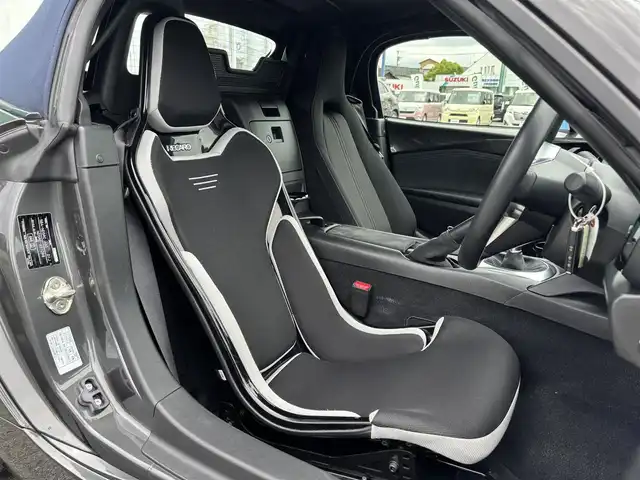 マツダ ロードスター 990S 福岡県 2022(令4)年 3.2万km マシーングレープレミアムM アイ・アクティブセンス/レーンキープアシスト/コーナーセンサー/純正フロアマット/レカロシート/９９０S専用レイズホイール/990S専用ブレンボブレーキ/プッシュスタート/スマートキー/ETC