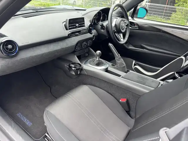 マツダ ロードスター 990S 福岡県 2022(令4)年 3.2万km マシーングレープレミアムM アイ・アクティブセンス/レーンキープアシスト/コーナーセンサー/純正フロアマット/レカロシート/９９０S専用レイズホイール/990S専用ブレンボブレーキ/プッシュスタート/スマートキー/ETC