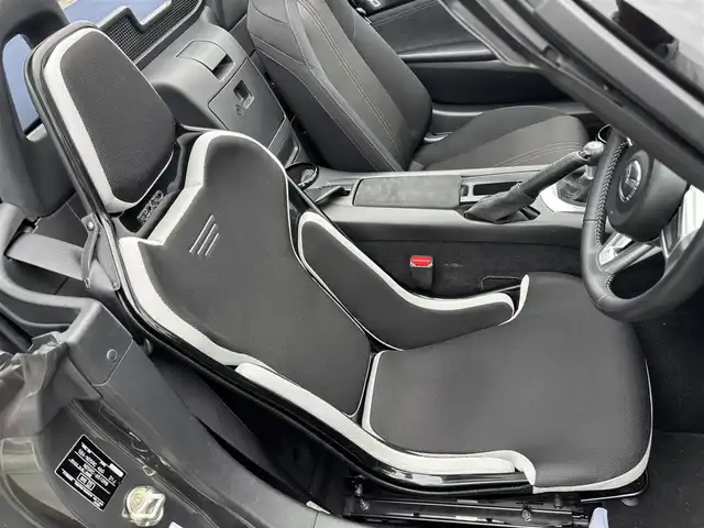 マツダ ロードスター 990S 福岡県 2022(令4)年 3.2万km マシーングレープレミアムM アイ・アクティブセンス/レーンキープアシスト/コーナーセンサー/純正フロアマット/レカロシート/９９０S専用レイズホイール/990S専用ブレンボブレーキ/プッシュスタート/スマートキー/ETC
